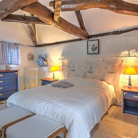 Sejour Grand Format, 23 Couchages Et Grande Piscine * Saint-Laurent-des-Hommes