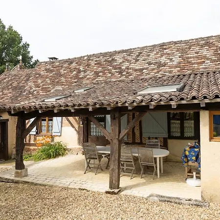 Sejour Grand Format, 23 Couchages Et Grande Piscine *